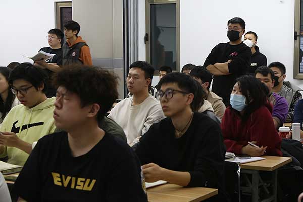 柳州公务员考试培训机构哪个好？怎么收费？