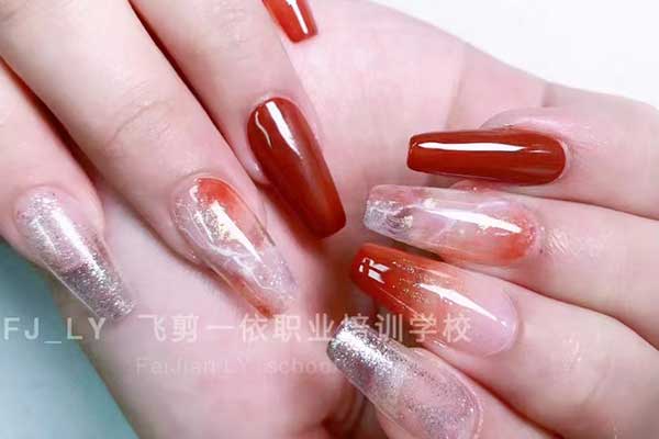 德州美甲美睫培训学校多大年龄可以去